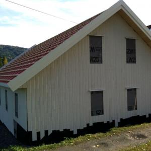 Utvendig kledning, kunden stod selv for dette.